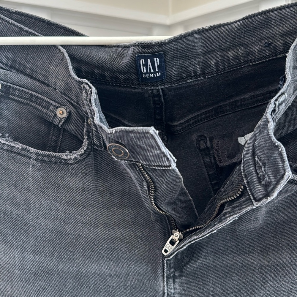 Gap girlfriend mid rise jeans